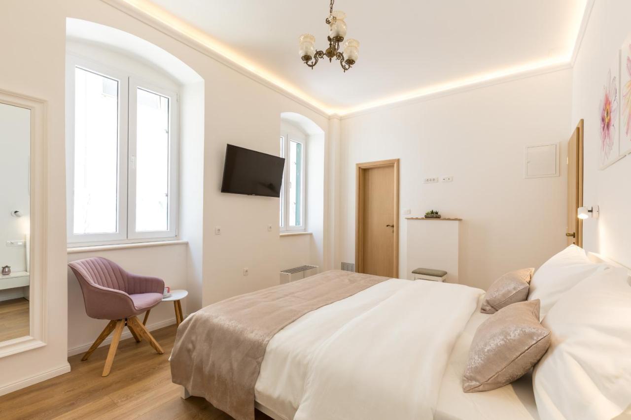 Luxury Rooms In The Center Of Split - Maniva Exterior photo