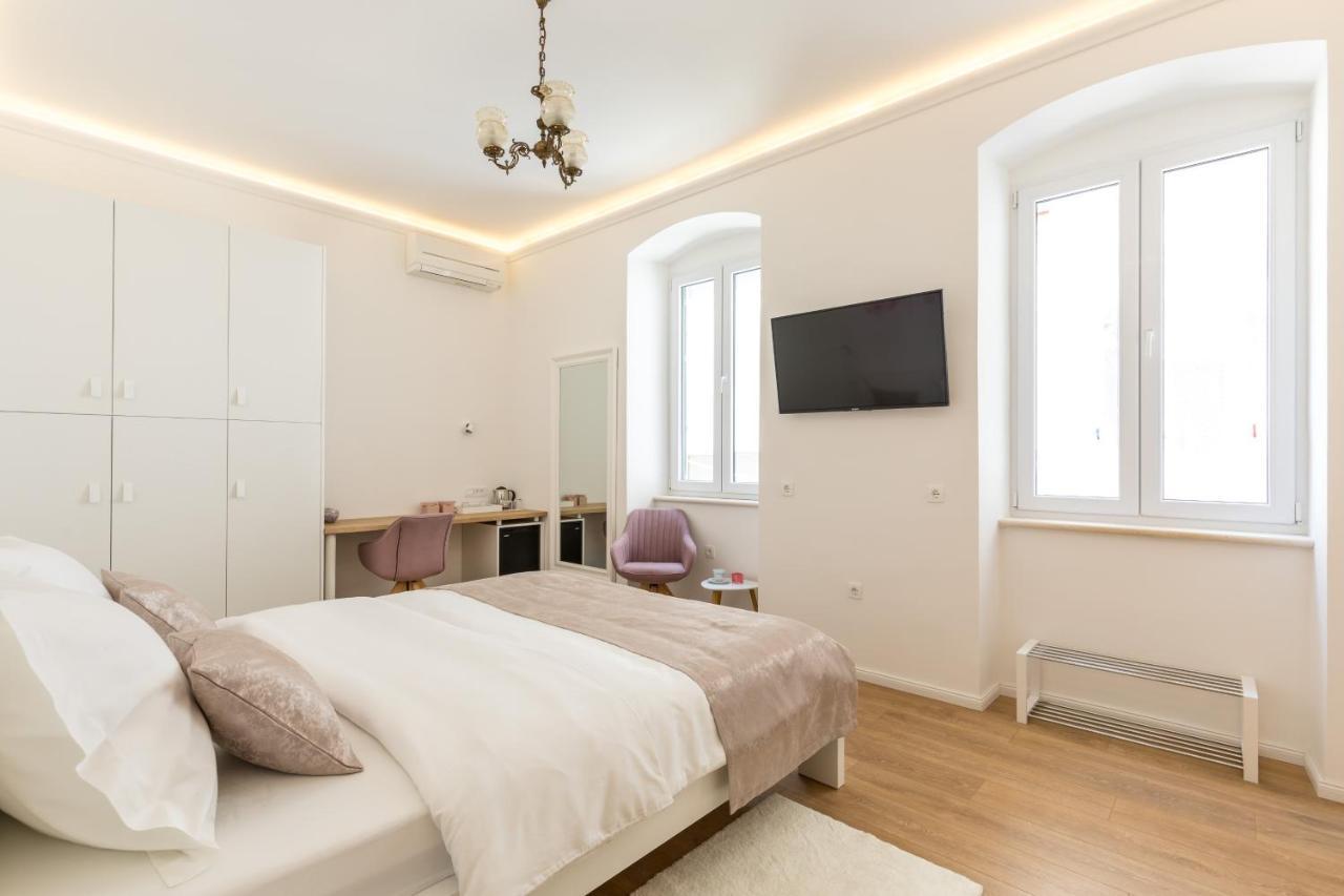 Luxury Rooms In The Center Of Split - Maniva Exterior photo