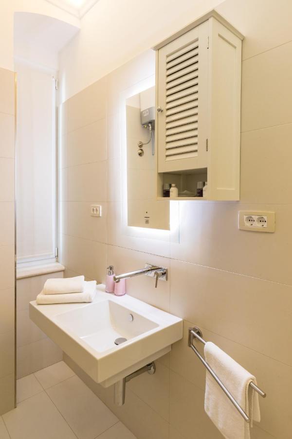 Maniva Old Town Luxury Rooms - Prime Spot By Riva Promenade Split Exterior photo